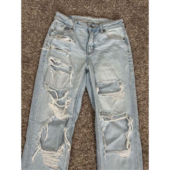 American Eagle Strigid Mom Jean Ripped Distressed Light Wash Denim High Rise 0 - Picture 14 of 14
